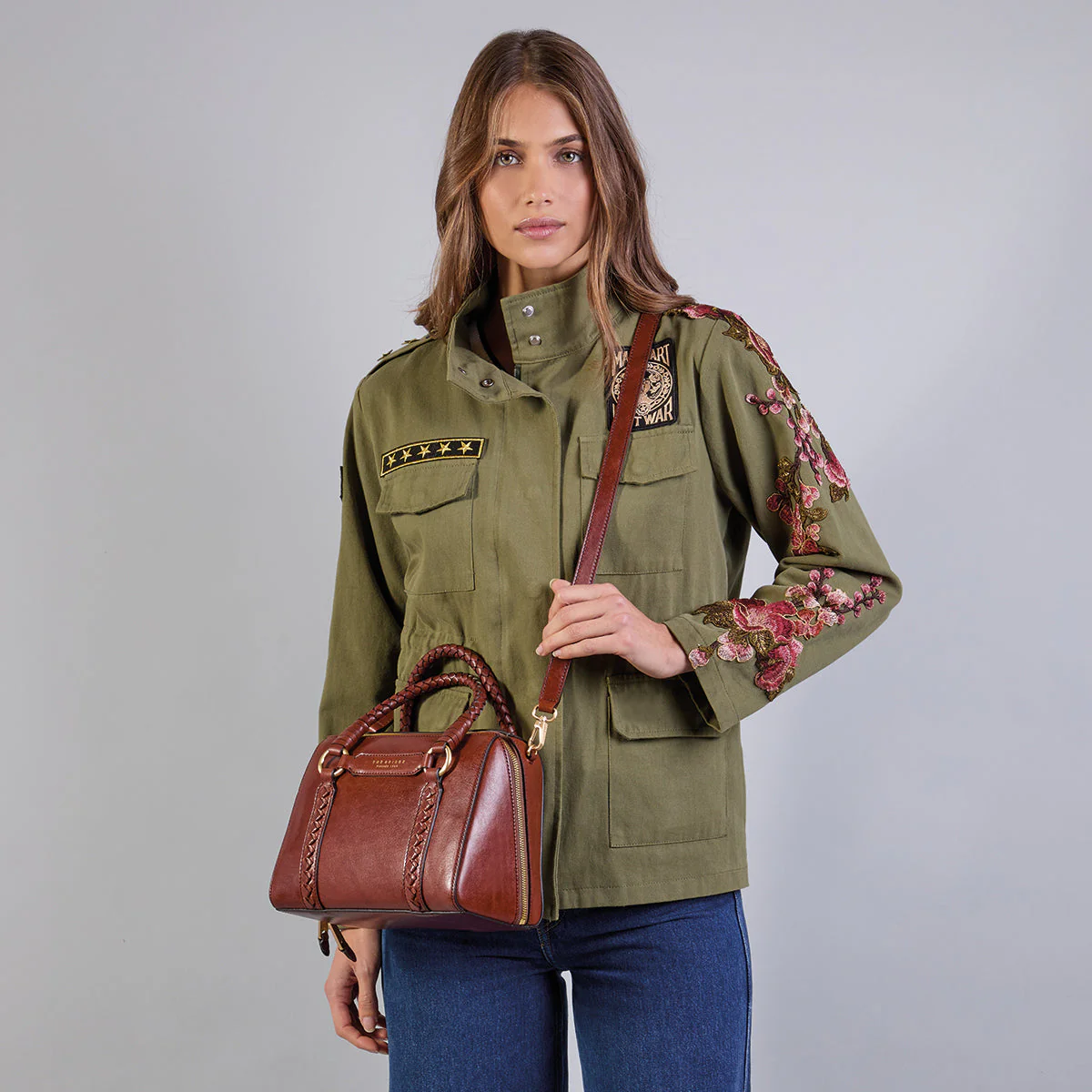 Borsa a mano in pelle con tracolla removibile - Image 6
