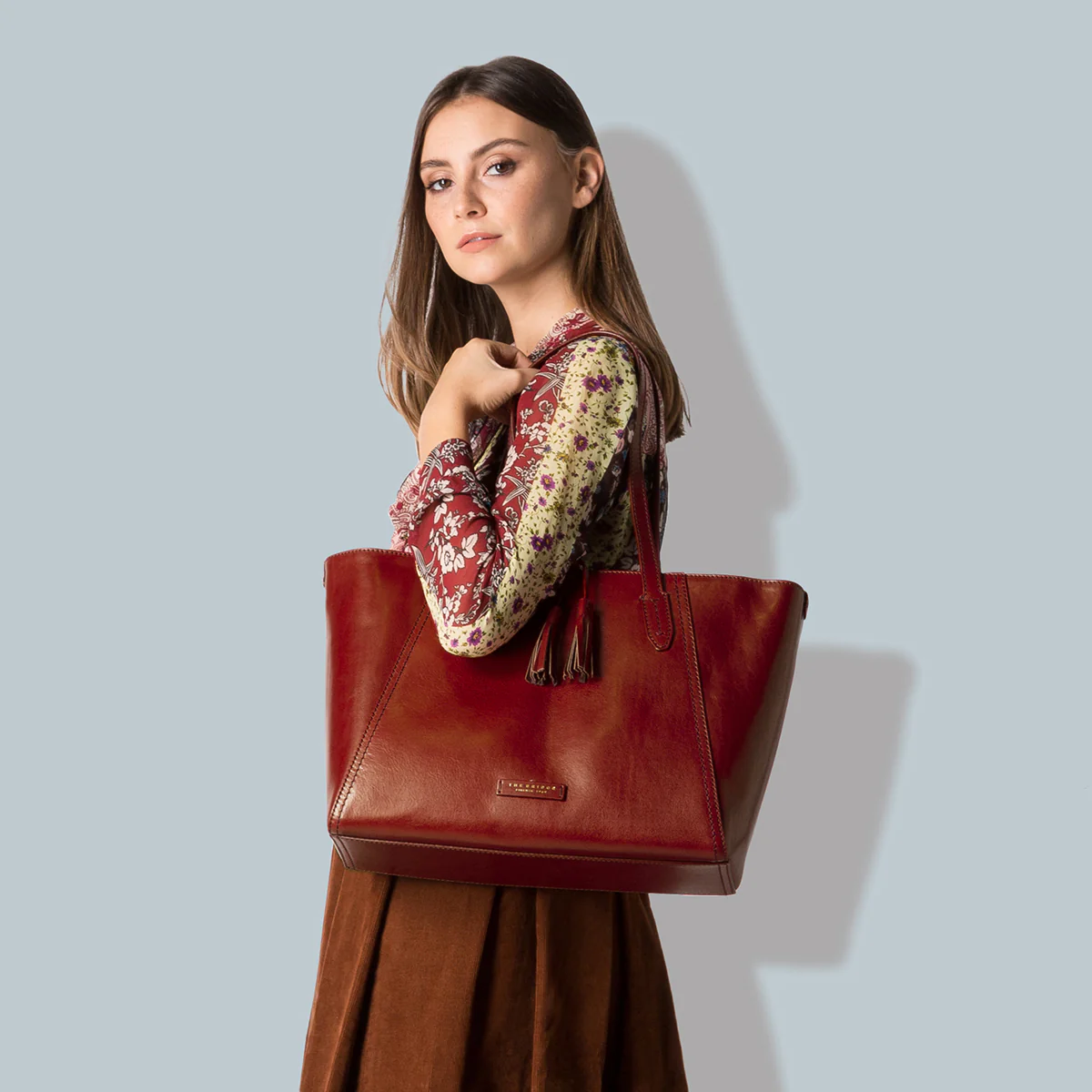 Borsa shopper pelle con nappine - Image 3