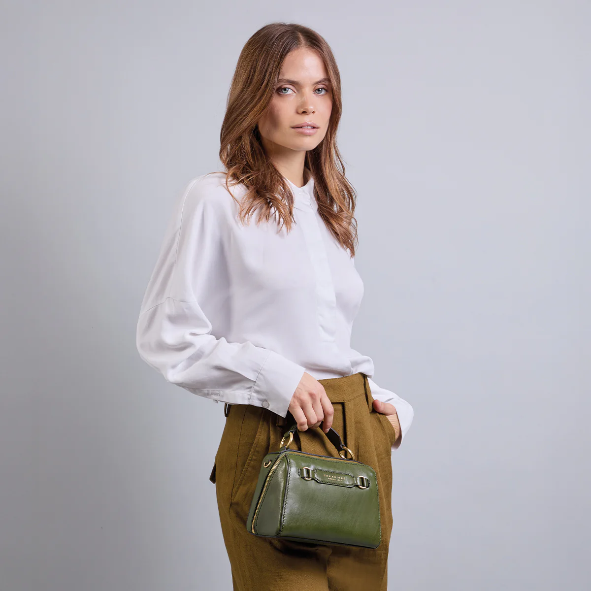 Borsa a mano in pelle con tracolla removibile - Image 6